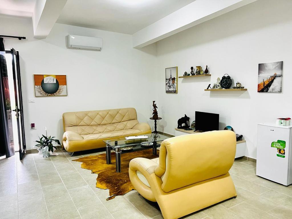 Kristian Apartments 베라트 외부 사진